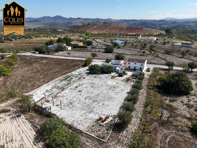 RUB4C07: Cortijo for Sale in Velez Rubio, Almería