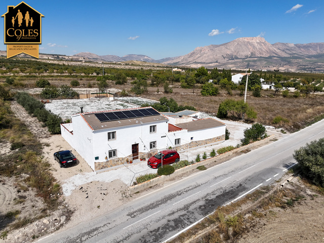 4 Bedroom Cortijo in Velez Rubio