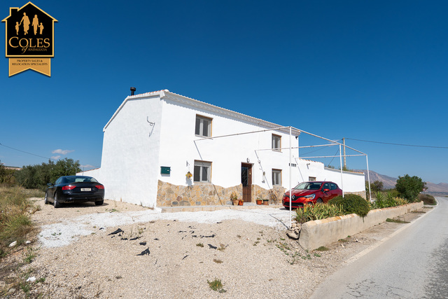 RUB4C07: Cortijo for Sale in Velez Rubio, Almería