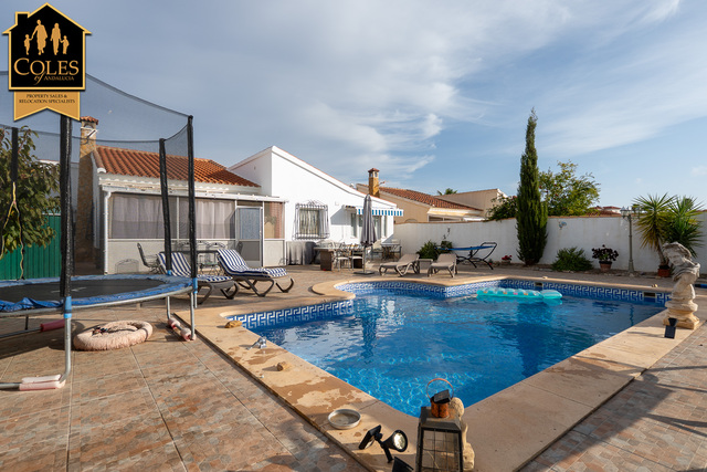 URC2V01: Villa for Sale in Urcal, Almería