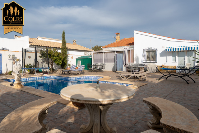 URC2V01: Villa for Sale in Urcal, Almería