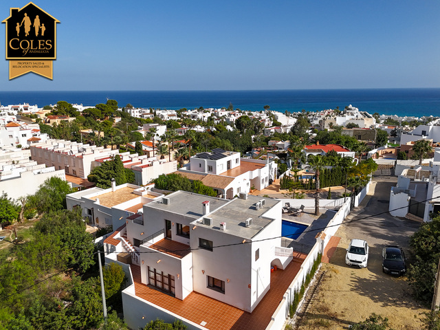 MOJ4V15: Villa for Sale in Mojácar Playa, Almería