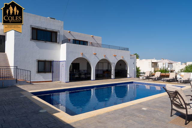 MOJ4V15: Villa for Sale in Mojácar Playa, Almería