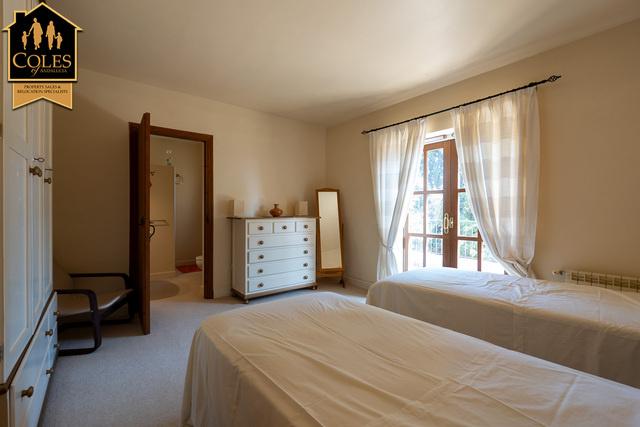 BED4V05: Villa for Sale in Bedar, Almería