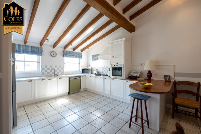 BED4V05: Villa for Sale in Bedar, Almería