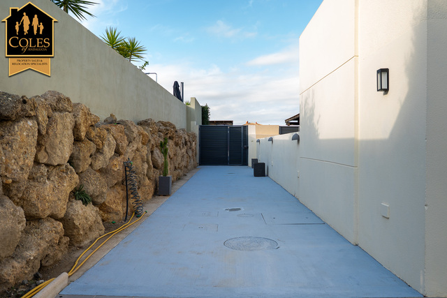 VAL2VJ03: Villa for Sale in Valle del Este Golf, Almería VAL2VJ03: Villa for Sale in Valle del Este Golf, Almería