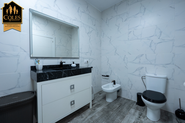 TUR5V03: Villa for Sale in Turre, Almería