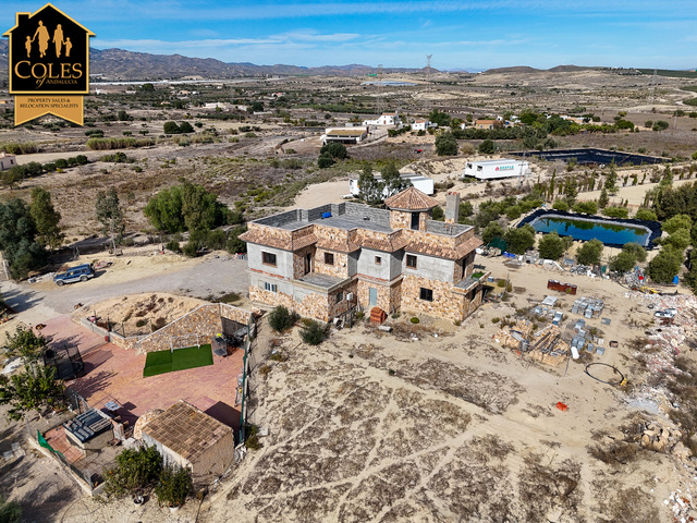 TUR5V03: Villa for Sale in Turre, Almería