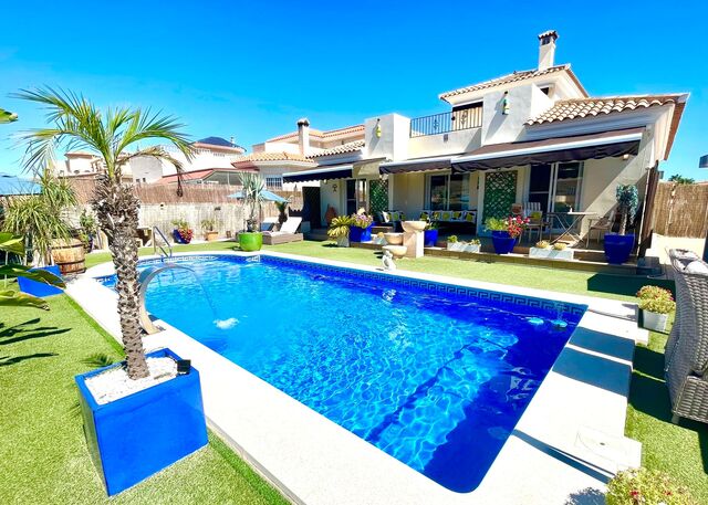 GAL3VHN16: Villa for Sale in Los Gallardos, Almería