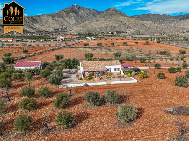 ULE2V02: Villa for Sale in Uleila del Campo, Almería