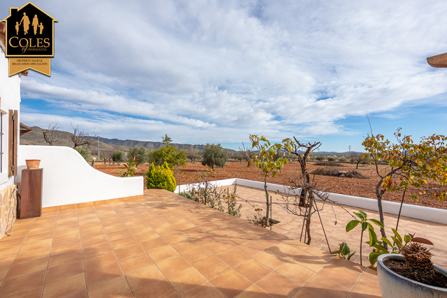 ULE2V02: Villa for Sale in Uleila del Campo, Almería