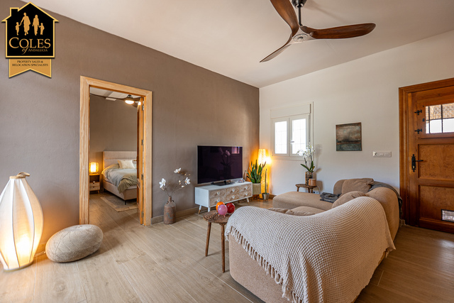 ULE2V02: Villa for Sale in Uleila del Campo, Almería