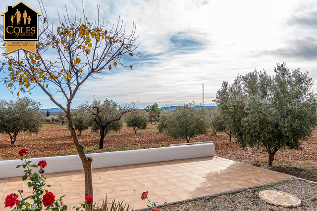 ULE2V02: Villa for Sale in Uleila del Campo, Almería