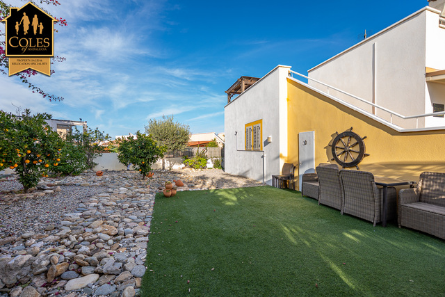 ALF2V01: Villa for Sale in La Alfoquia, Almería