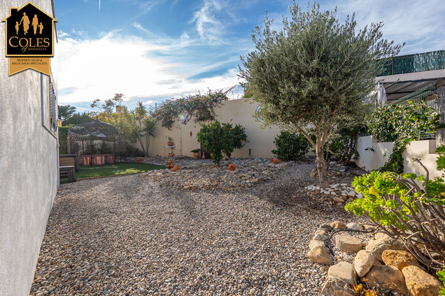 ALF2V01: Villa for Sale in La Alfoquia, Almería