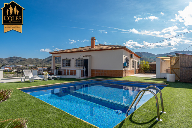 CAN3V06: Villa for Sale in Cantoria, Almería