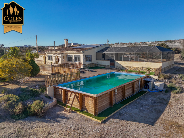 URC3V01: Villa for Sale in Urcal, Almería