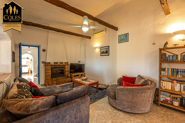 URC3V01: Villa for Sale in Urcal, Almería