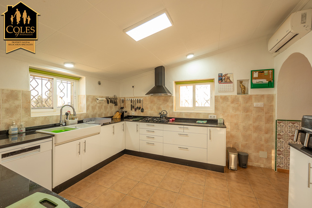 URC3V01: Villa for Sale in Urcal, Almería