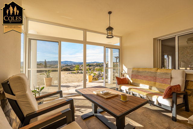 ZUR3V17: Villa for Sale in Zurgena, Almería