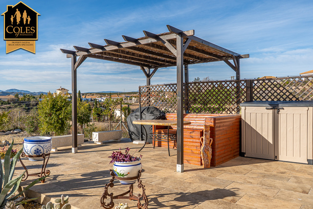 ZUR3V17: Villa for Sale in Zurgena, Almería