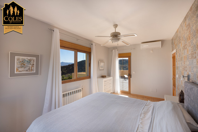 BED4V03: Villa for Sale in Bedar, Almería