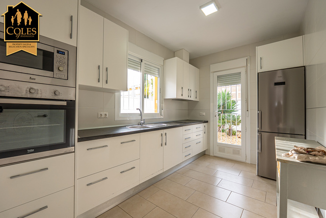 TUR3V56: Villa for Sale in Turre, Almería