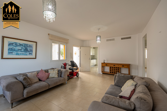 TUR3V56: Villa for Sale in Turre, Almería