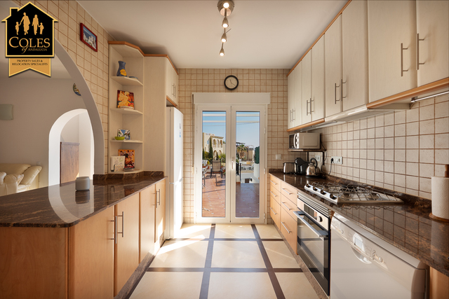 MOJ4V16: Villa for Sale in Mojácar Playa, Almería