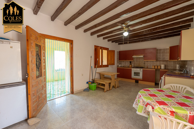 CAN5C04: Cortijo for Sale in Cantoria, Almería