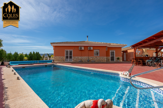 ZUR3VC09: Villa for Sale in Zurgena, Almería