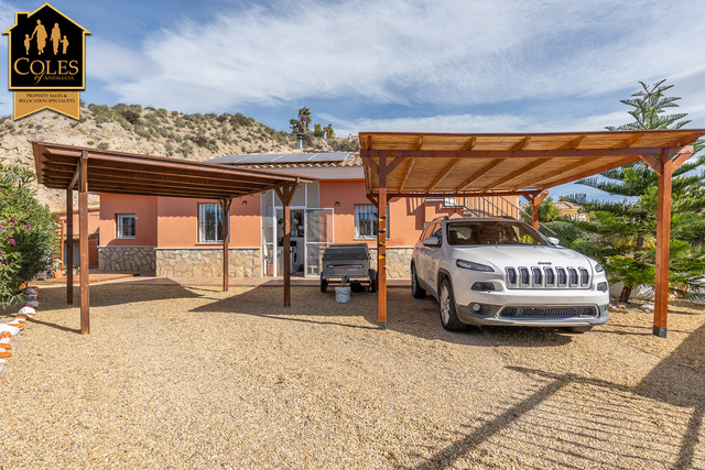 ZUR3VC09: Villa for Sale in Zurgena, Almería