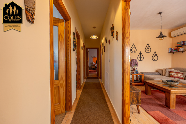 ZUR3VC09: Villa for Sale in Zurgena, Almería