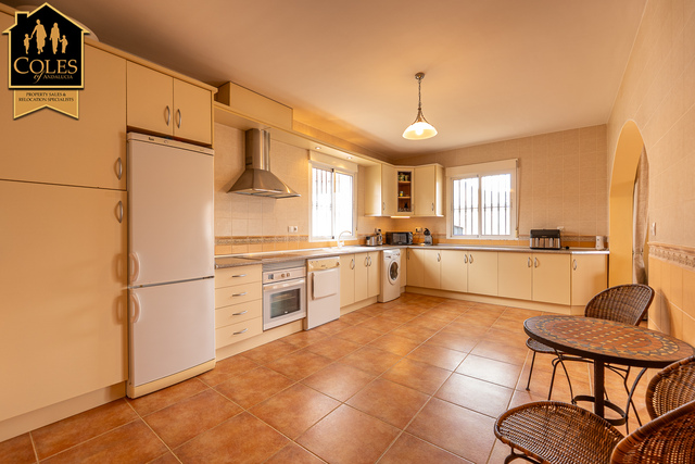 ARB3VT32: Villa for Sale in Arboleas, Almería