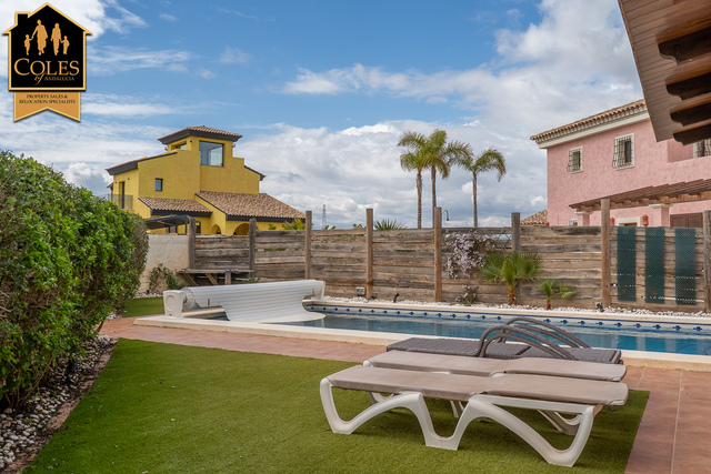 DES3V05: Villa for Sale in Desert Springs, Almería