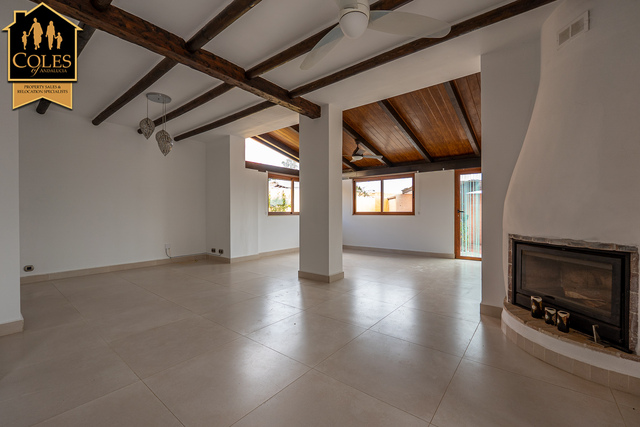 DES3V05: Villa for Sale in Desert Springs, Almería