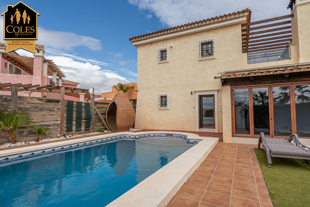DES3V05: Villa for Sale in Desert Springs, Almería