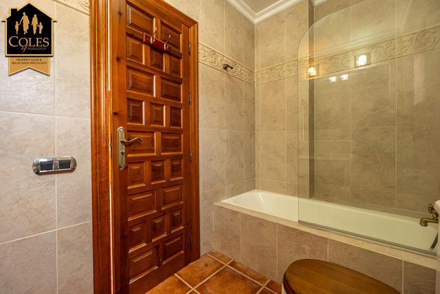 DES3V05: Villa for Sale in Desert Springs, Almería