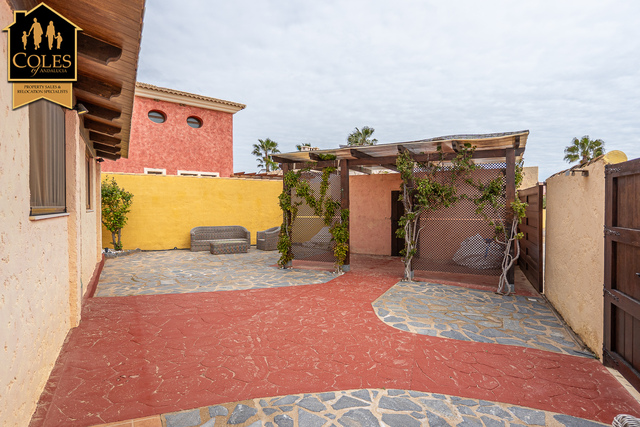 DES3V05: Villa for Sale in Desert Springs, Almería