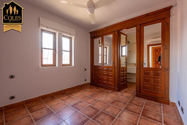 DES3V05: Villa for Sale in Desert Springs, Almería