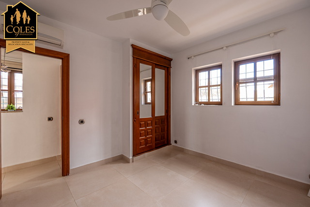 DES3V05: Villa for Sale in Desert Springs, Almería