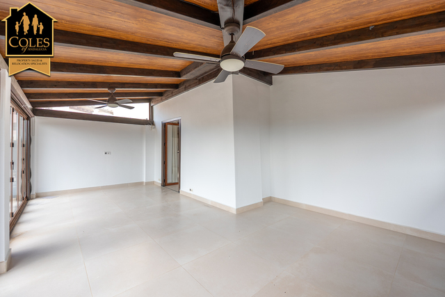 DES3V05: Villa for Sale in Desert Springs, Almería