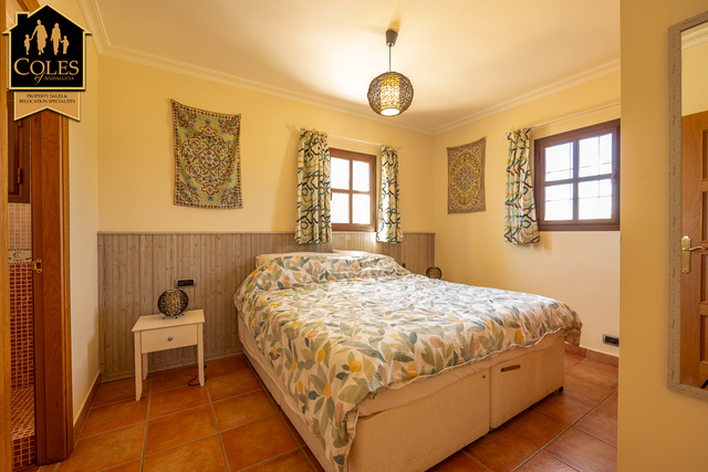 DES4V04: Villa for Sale in Desert Springs, Almería