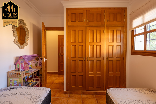 DES4V03: Villa for Sale in Desert Springs, Almería