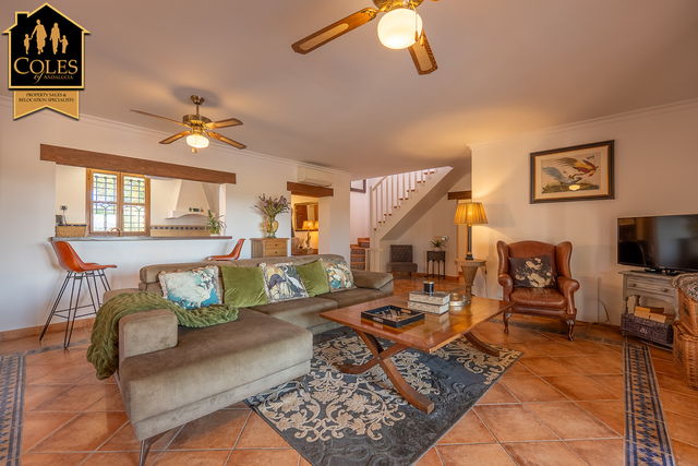 DES4V03: Villa for Sale in Desert Springs, Almería