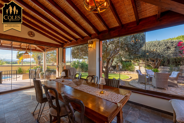 DES4V03: Villa for Sale in Desert Springs, Almería