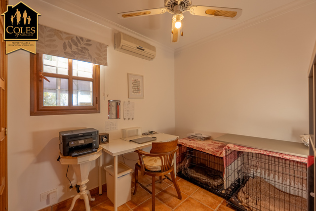 DES4V03: Villa for Sale in Desert Springs, Almería