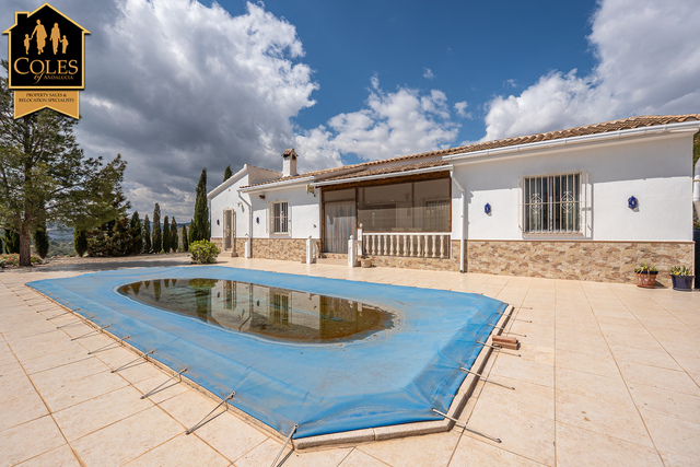 RUB3V23: Villa for Sale in Velez Rubio, Almería RUB3V23: Villa for Sale in Velez Rubio, Almería