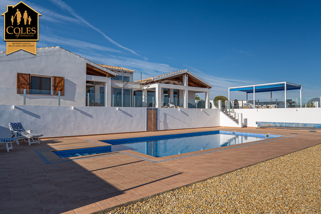 HUE4V03: Villa for Sale in Huercal-Overa, Almería