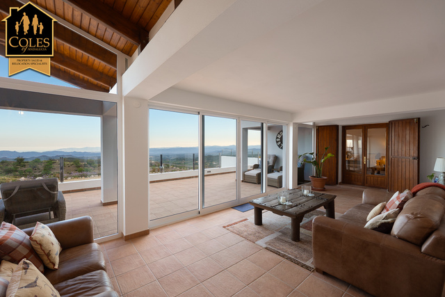 HUE4V03: Villa for Sale in Huercal-Overa, Almería